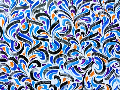 蓝白黄抽象画